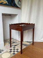 Load image into Gallery viewer, Antique Scalloped Side Table
