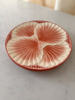 Load image into Gallery viewer, Pair Of Vintage French Pink Scallop Shell Plates
