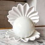 Load image into Gallery viewer, Vintage Shell Shaped Ceramic Light
