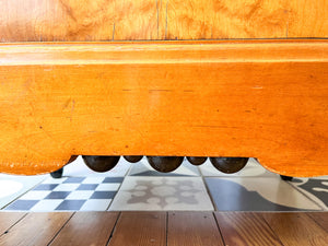 Early 20th Century Marble Top Birch Veneer Swedish Dresser Encrusted With Mother Of Pearl