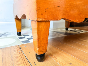 Early 20th Century Marble Top Birch Veneer Swedish Dresser Encrusted With Mother Of Pearl