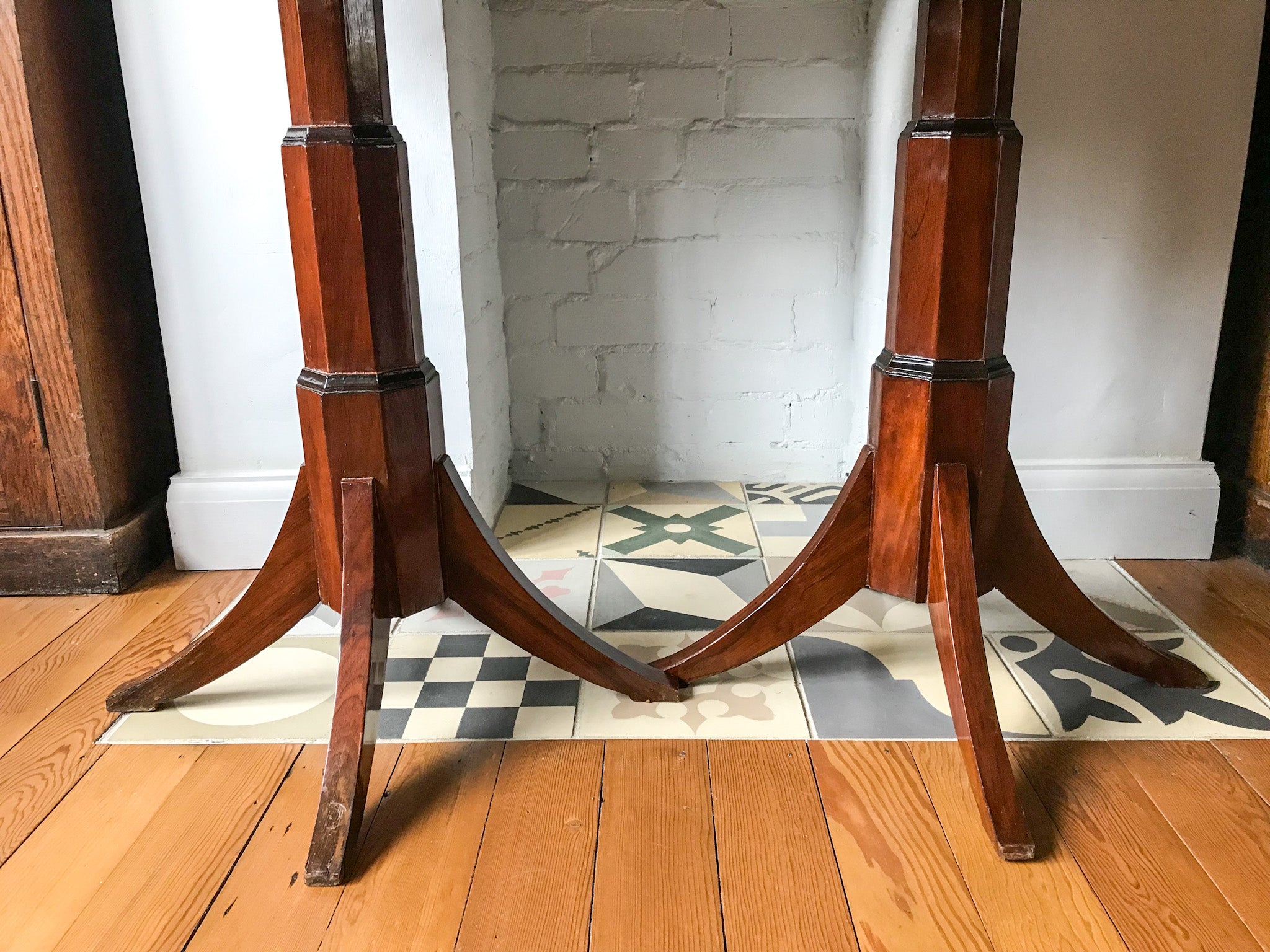 Mahogany Side / Lamp Table